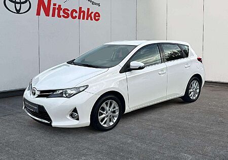 Toyota Auris 1.6 Life+
