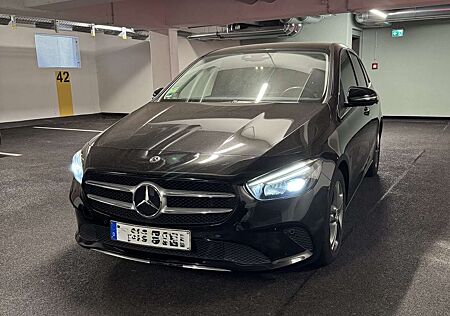 Mercedes-Benz B 180 B-Klasse 7G-DCT Progressive