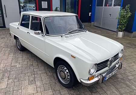 Alfa Romeo Giulia 1300ti