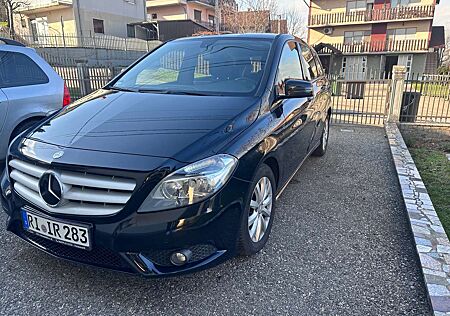 Mercedes-Benz B 200 B 180 CDI (246.200)