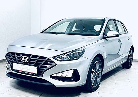 Hyundai i30 Trend Mild-Hybrid * 1.H * R-KAMERA *