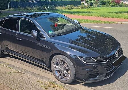 VW Arteon Volkswagen R-Line 4Motion