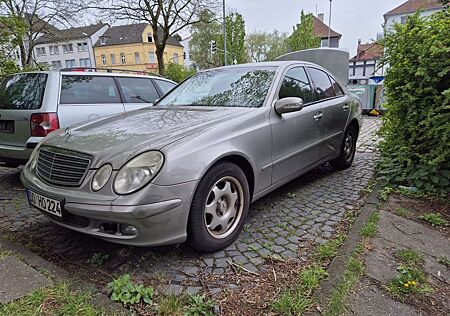Mercedes-Benz E 200 CDI (211.004)