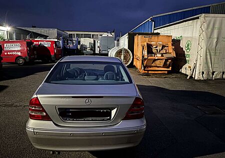 Mercedes-Benz C 200 Kompressor Elegance