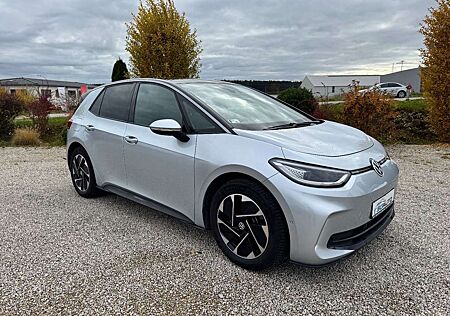 VW ID.3 Volkswagen Pro 150kW 62kWh LED Kam. PDC STZH NAVI ACC