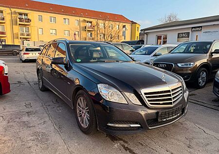 Mercedes-Benz E 350 T CGI +BI-XENON+LEDER+NAVI+S.DACH+AHK+SHZ+