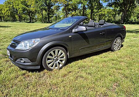 Opel Astra Twin Top 1.8 Endless Summer
