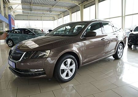 Skoda Octavia Style 2,0TSI DSG ACC/Sitzhz/2-Z.Klimaaut.