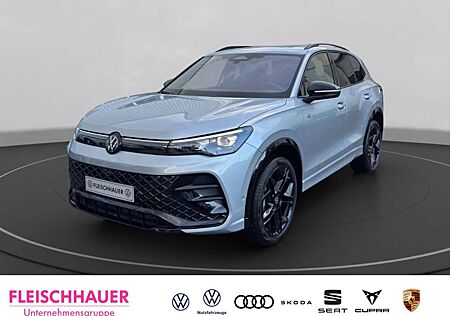 VW Tiguan Volkswagen R-Line 2,0 l TDI 4MOTION HUD AD StandHZG AHK-klapp
