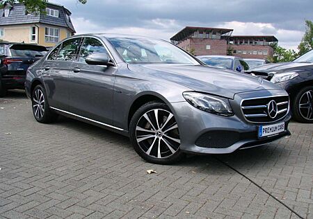Mercedes-Benz E 300 de Avantgarde Distronic+ COMAND HeadUp