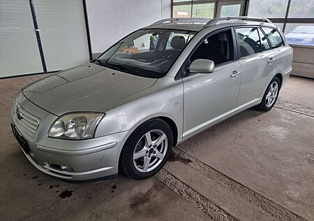 Toyota Avensis 1.8 Sol