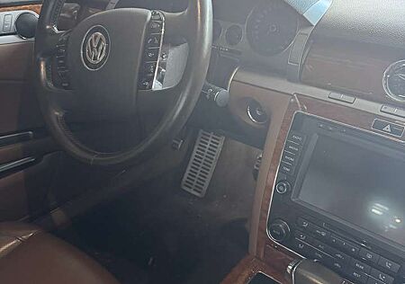 VW Phaeton Volkswagen