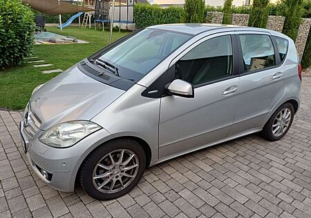 Mercedes-Benz A 200 A-Klasse Diesel 5-Türer CDI Avantgarde