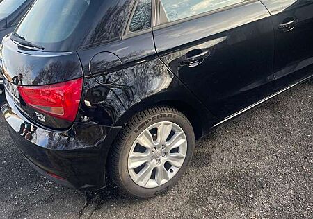 Audi A1 1.0 TFSI ultra Sportback