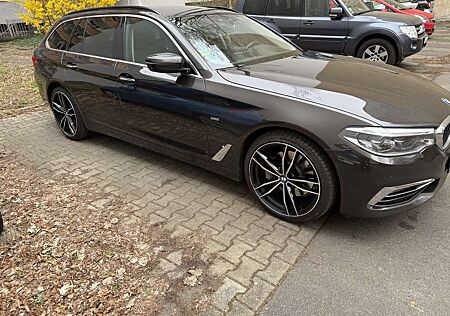 BMW 530 d xDrive Luxury Line Softclose Pano Sitzbelüf