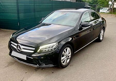 Mercedes-Benz C 180 9G-TRONIC