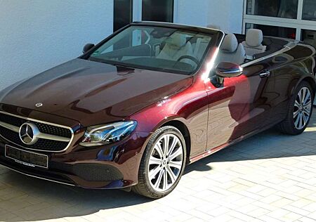 Mercedes-Benz E 200 4Matic (238.443)