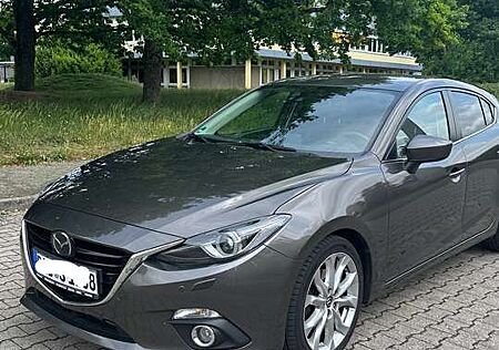 Mazda 3 SKYACTIV-D 150 Automatik Sports-Line