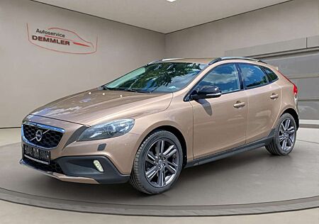 Volvo V40 Cross Country Momentum ,Navi,Pano-Dach,Tempomat