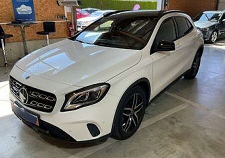 Mercedes-Benz GLA 180 GLA-KlasseUrban AUTOMATIK*LED*NAVI*RFK