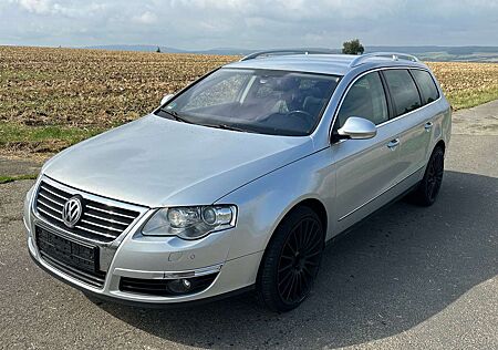 VW Passat Variant Volkswagen 2.0 TDI DSG Highline - Vollausstattung