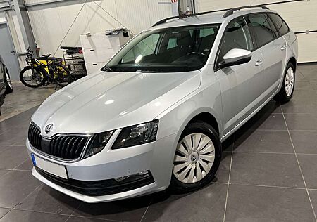 Skoda Octavia 1.6 TDi Combi **AHK*Navi*ACC*SHZ*PDC**