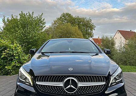 Mercedes-Benz CLA 180 7G-DCT AMG Line