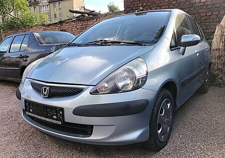 Honda Jazz 1.4 LS // 1.Hand //Klima.// sehr gepflegt Tüv neu