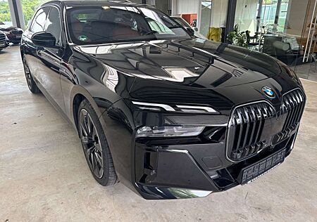 BMW i7 xDrive M70 Cinema Lounge Kaschmir