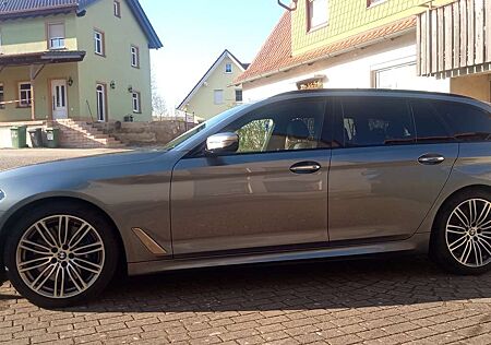 BMW 550 M550d xDrive HUD Pano AHK STH