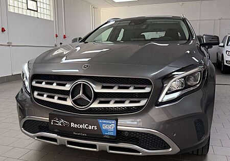 Mercedes-Benz GLA 250 4Matic*URBAN*NAVI*LED*SHZ*KEYLESS GO*