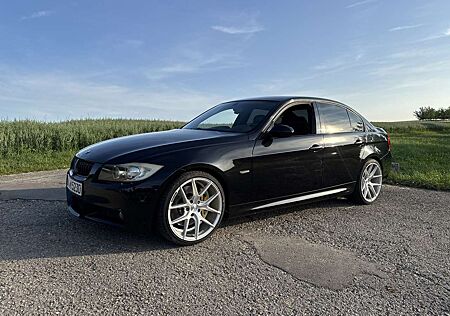 BMW 330i 330 * SH*M-ESD*M-Ansaugung*Schalter*CarPlay