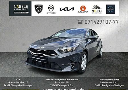 Kia Cee'd Ceed / Ceed 1.5 T-GDI DCT Vision Navi+SZH+LHZ+ACC Autom.