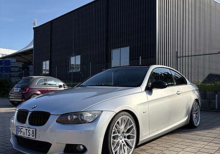 BMW 330 E92 M-Paket / 335i Heck Umbau / N52B30 / TÜV NEU