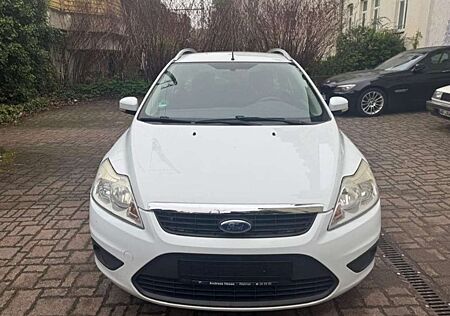 Ford Focus gebraucht kaufen Ford Focus Turnier Turnier 1.6 16V Titanium