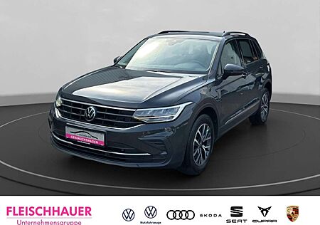 VW Tiguan Volkswagen eHybrid TSI 1,4 Life Navi+CarPlay+RearView+LED