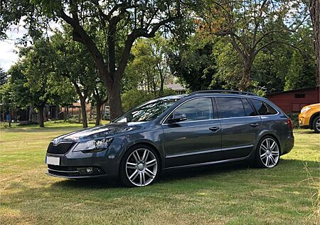 Skoda Superb Combi 2.0 TDI Green tec 4x4 DSG Exclusive