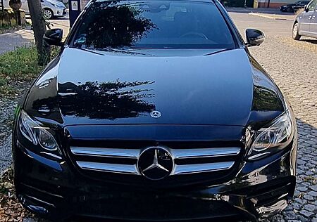 Mercedes-Benz E 300 de T 9G-TRONIC AMG Line