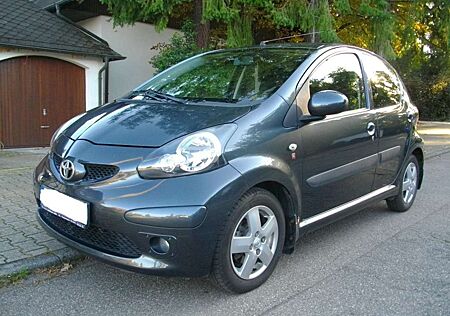 Toyota Aygo *Automatik*nur 59`tkm*5 Türen*Klima*toller Zu..