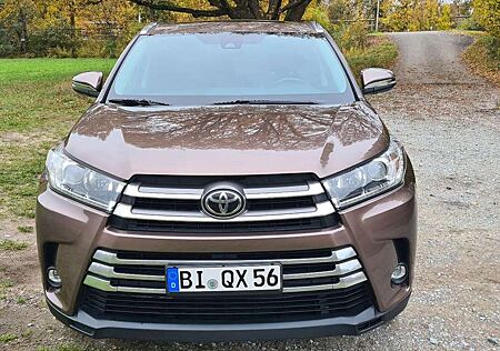 Toyota Highlander LIMITED 3,5L, 7Sitzer.