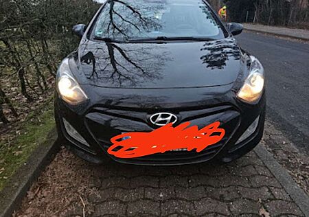 Hyundai i30 i30cw 1.6 Trend
