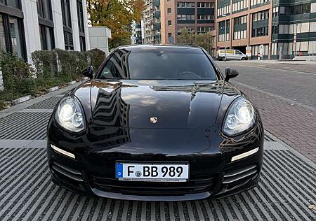 Porsche Panamera 4 Sport Chrono