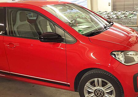 VW Up Volkswagen ! ! (BlueMotion Technology)beats !