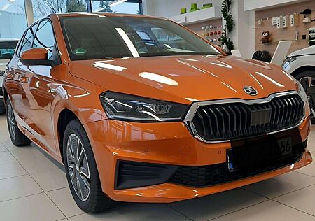 Skoda Fabia 1.0 TSI Tour 95 PS Navi Alu viele Extras
