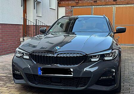 BMW 320d 320 Touring xDrive Aut. M Sport Dravitgrau