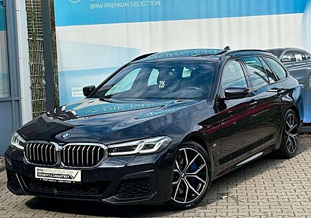 BMW 530 d Touring "M-SPORTPAKET/PANORAMA/H&K/360°"