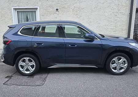BMW X1 sDrive20i Aut. xLine, Pada, Navi