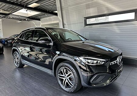 Mercedes-Benz GLA 200 Progressive|Leder|Multibeam|MBUX|LM18