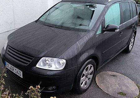 VW Touran Volkswagen 2.0 TDI DSG Highline