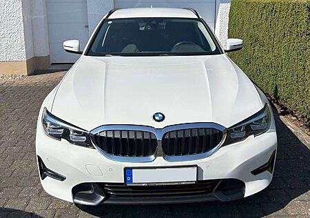 BMW 318d 318 +Touring+Aut.+Sport+Line